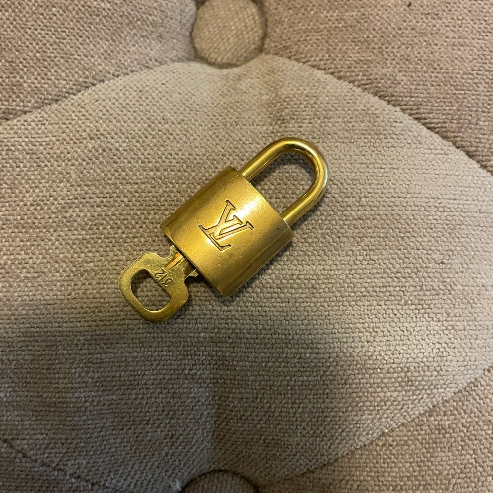 Louis Vuitton Gold Padlock (lock and key)